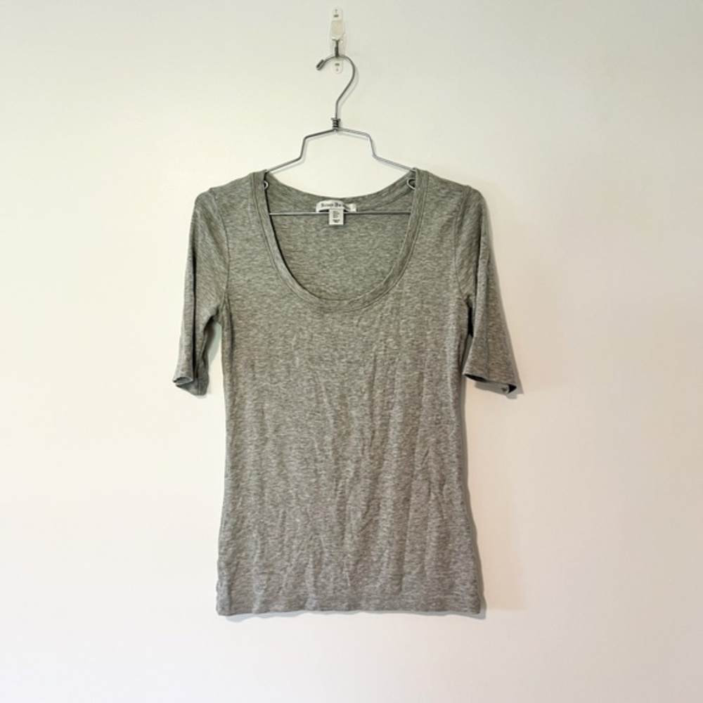 3/$25 Susan Bristol Grey Scoop Neck Short Sleeve Top sz S